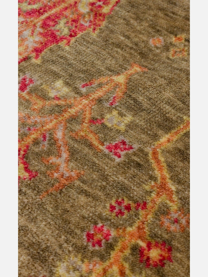 Oushak Carnaval %100 Naturel Kolay Temizlenir El Emeğiyle Üretilen TENCEL™ Modern Uşak Halısı 08 GREEN AUTUMN Q - Carpetdocia
