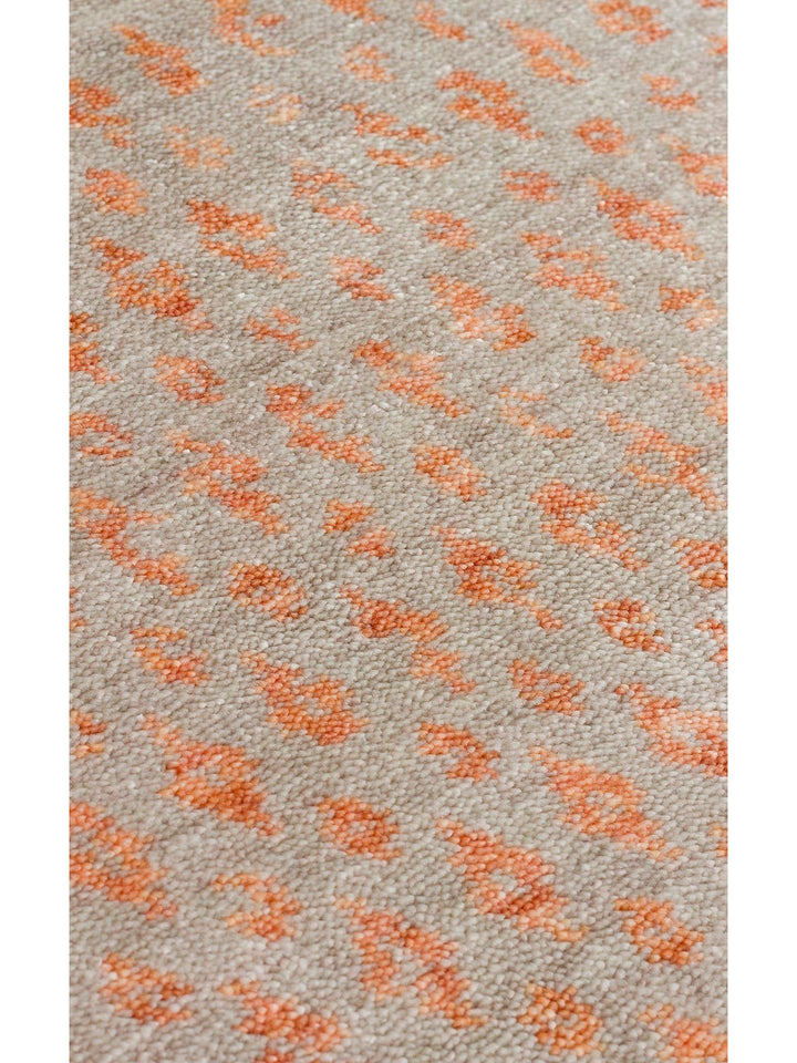 Oushak Carnaval 100% Natural Easy to Clean Handcrafted TENCEL™ Modern Uşak Carpet 15 BEIGE AUTUMN
