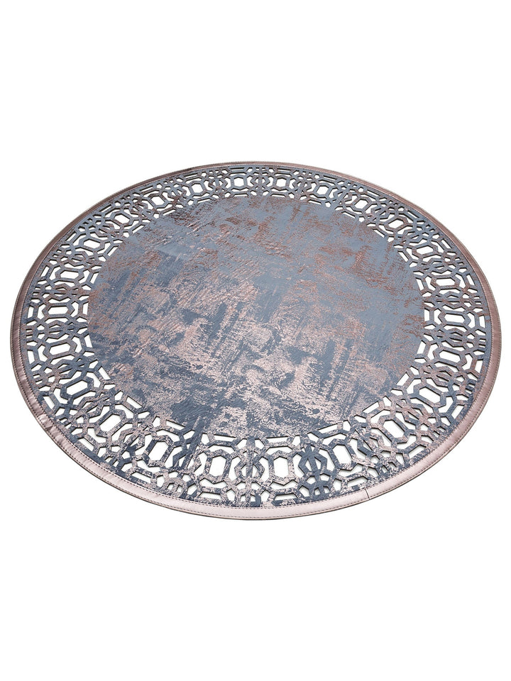 Gravür Klasik Ve Modern İşleme ve Oymaya Sahip Parlak Bordürlü Suni Deri Halı 02 MARINE BRONZE Q - Carpetdocia