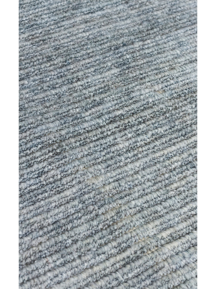 Brasilia El Emeğiyle Üretilen Modern Sade Şık TENCEL™ Özel Kara Tezgah Halısı PLAIN SKY BLUE - Carpetdocia