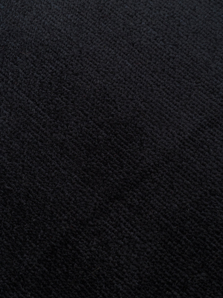 Victoria %100 TENCEL™ Lyocell El Emeği ile Üretilen Halı MIDNIGHT ONYX doku detayı